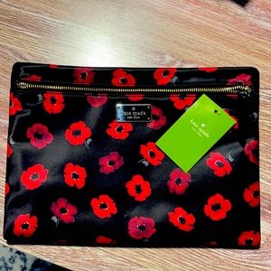 New with tags Kate spade pouch